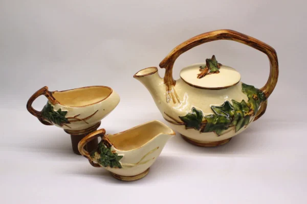 VINTAGE McCoy Ivy Leaf Tea Set
