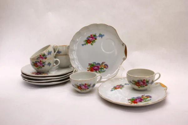 VINTAGE Nasco Del Coronado China Snack Plates and Teacups. 12-piece Set.