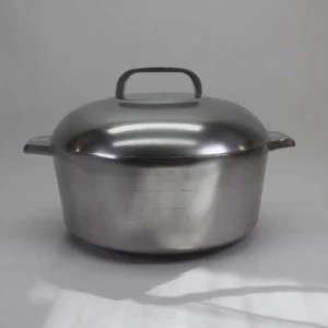 VINTAGE Magnalite Sidney O 5 Quart Dutch Oven 4248 P. Made in USA.