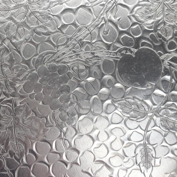 VINTAGE Mid Century Stamped Aluminum Serving Tray. Grape Vine Motif - Image 6