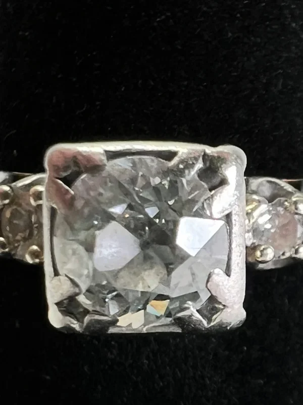 ANTIQUE 1920s Art Deco Diamond Engagement Ring. Old Euro Cut .81ctw in 14K White Gold. Size 6. Appraised 2,700 USD. - Image 8