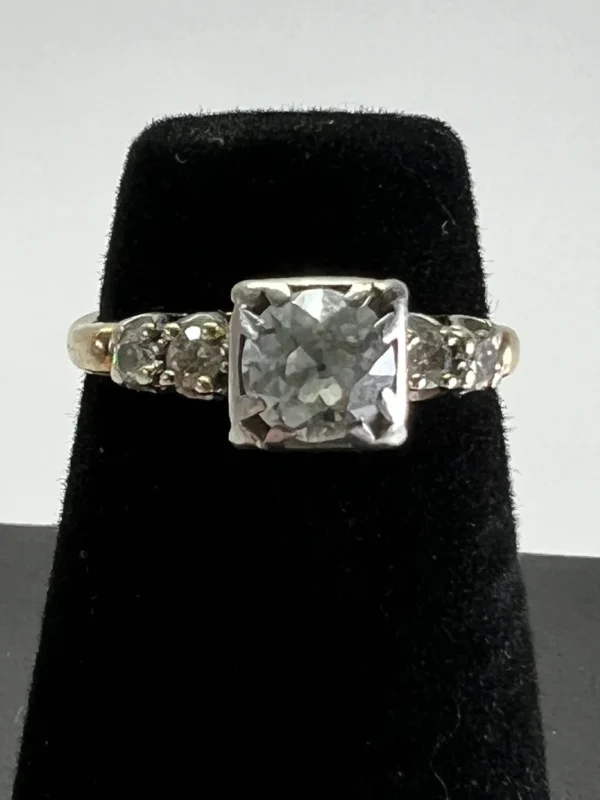 ANTIQUE 1920s Art Deco Diamond Engagement Ring. Old Euro Cut .81ctw in 14K White Gold. Size 6. Appraised 2,700 USD. - Image 4