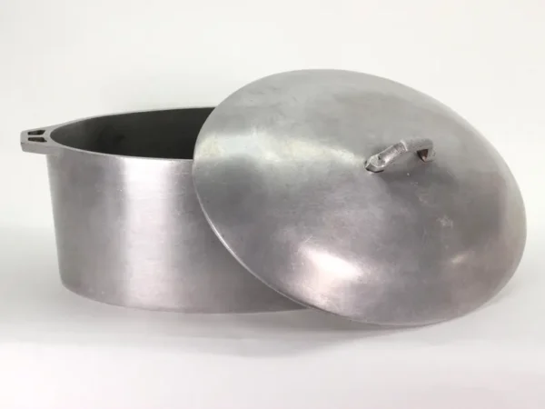 VINTAGE Super Maid Supreme Aluminum Dutch Oven. Mid-Century Roaster with Lid. Just Like Magnalite — But Easier to Love - Image 7