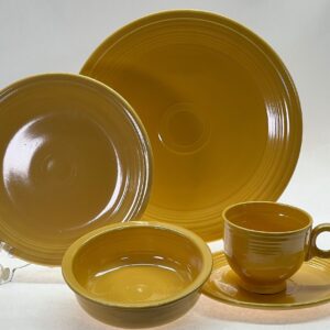 VINTAGE Fiesta Original Luncheon Place Setting. Yellow.
