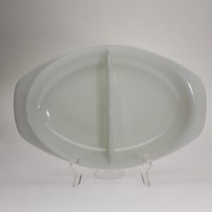 VINTAGE Mid-century Pyrex Oval Divided Dish 1083 1-1/2 quart. White.