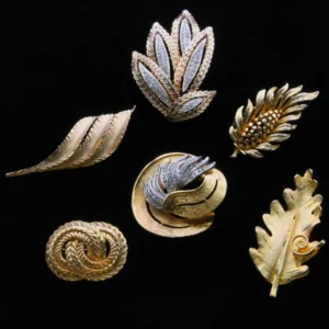 VINTAGE Goldtone and Rhinestone Leaf Motif Brooches.