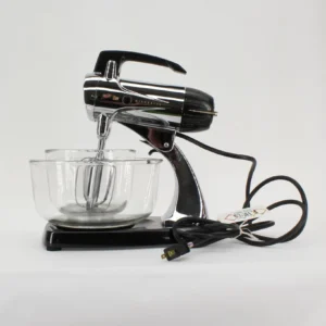 VINTAGE MCM Sunbeam MixMaster Model 12C. Chrome. "Cissie"